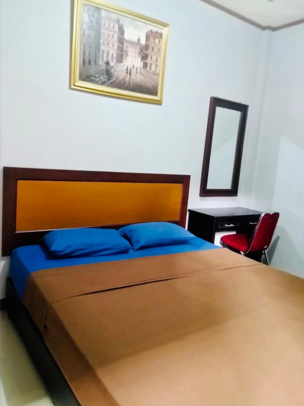 Tw Penginapan Cianjur Exteriör bild